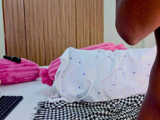 Keishakrish's BongaCams show and profile