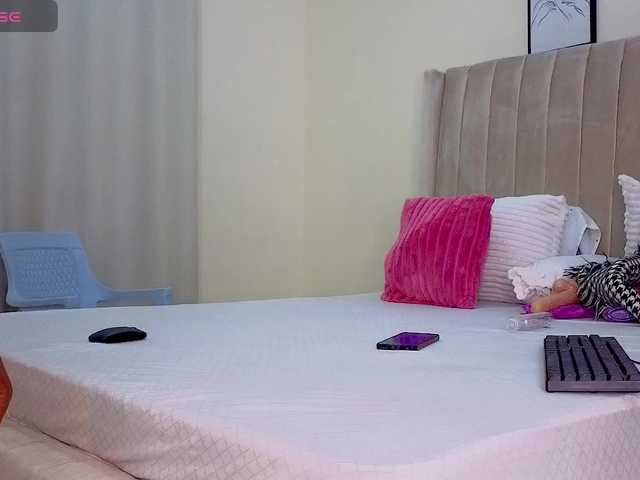 Keishakrish live cam on BongaCams