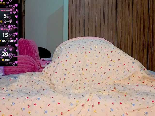 Keishakrish live cam on BongaCams