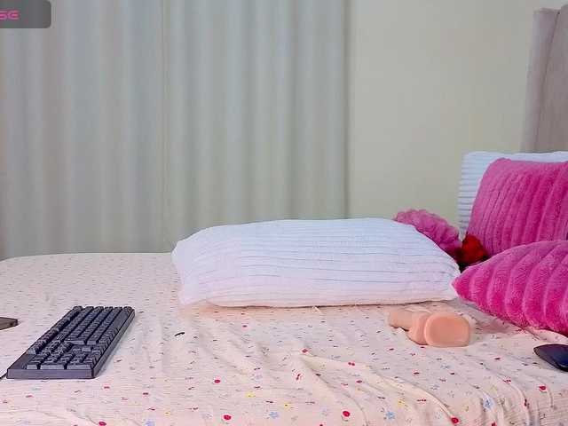 Keishakrish live cam on BongaCams