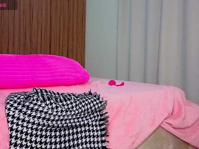 Keishakrish live cam on BongaCams
