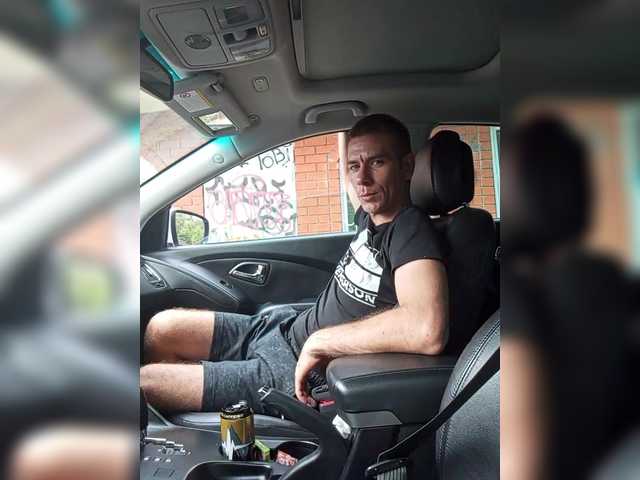 Maalibuu — live male cam