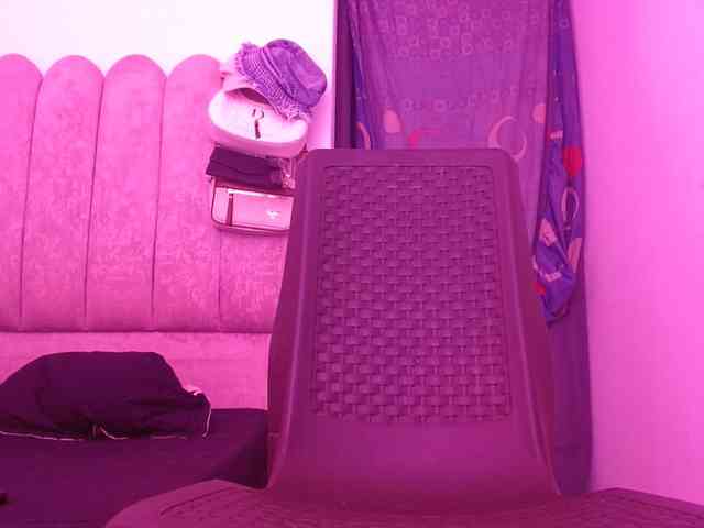 Cristinamontiel's live stream