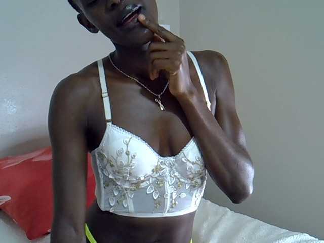 aphroditeseduction live cam on BongaCams