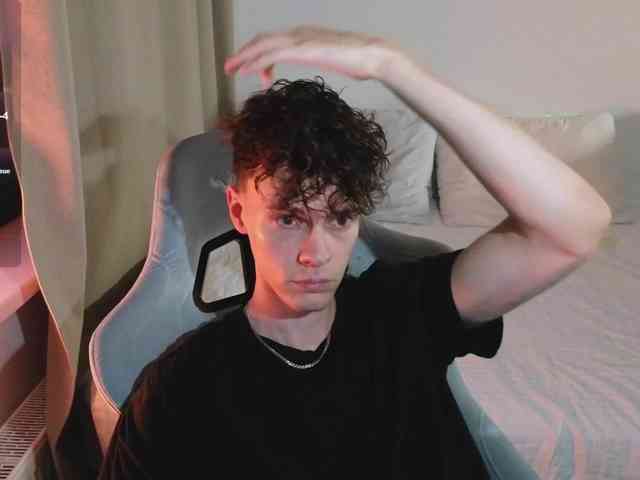 CuteThomas Sex Cam Show