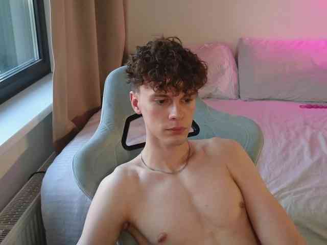 CuteThomas Sex Cam Show
