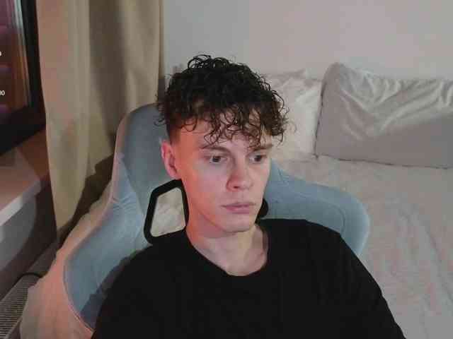 CuteThomas Sex Cam Show