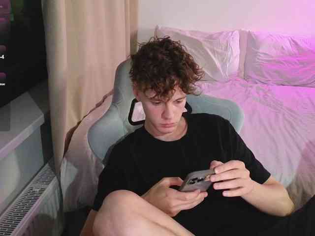 CuteThomas Sex Cam Show
