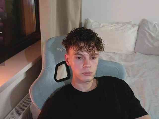 CuteThomas Sex Cam Show