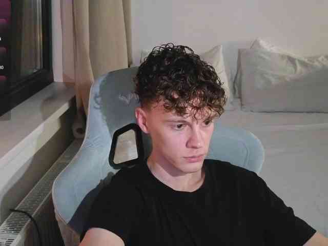 CuteThomas Sex Cam Show