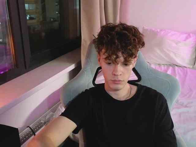 CuteThomas CuteThomas