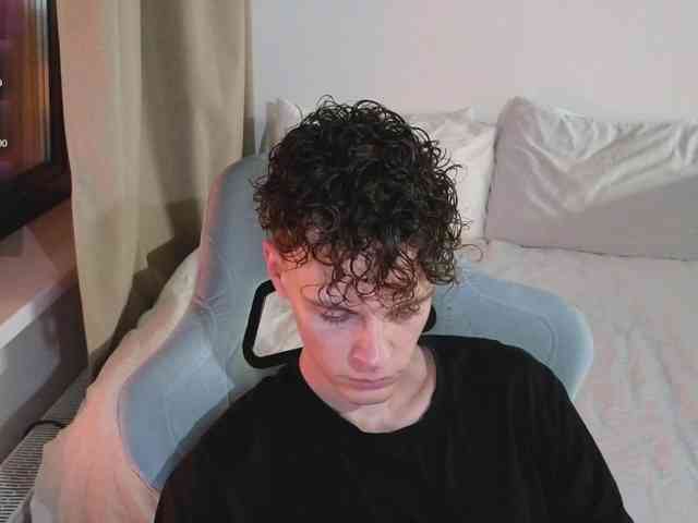 CuteThomas Sex Cam Show