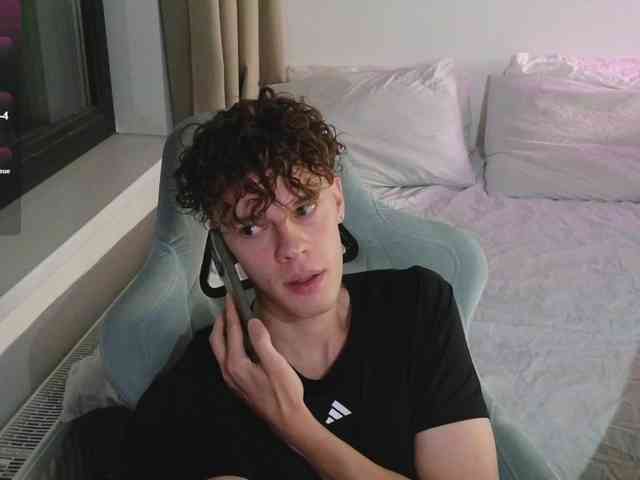 CuteThomas CuteThomas