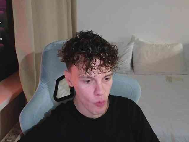 CuteThomas Sex Cam Show