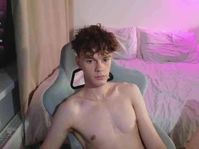 CuteThomas Sex Cam Show