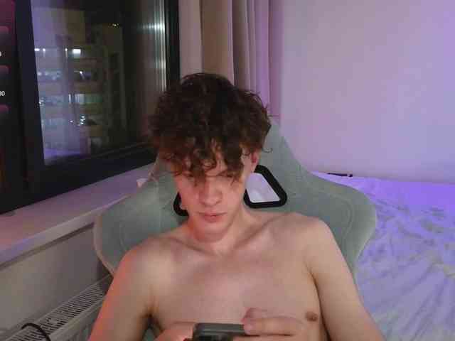CuteThomas CuteThomas