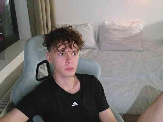 CuteThomas CuteThomas