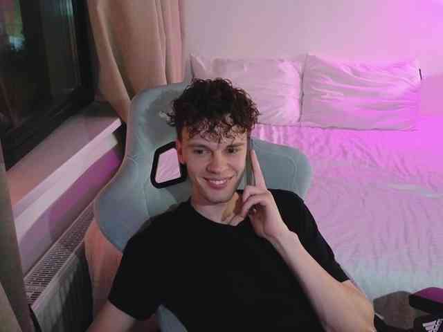 CuteThomas CuteThomas