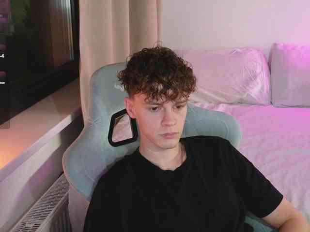 CuteThomas Sex Cam Show