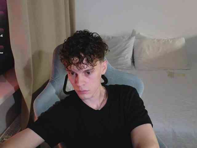 CuteThomas Sex Cam Show