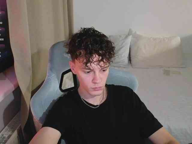 CuteThomas Sex Cam Show