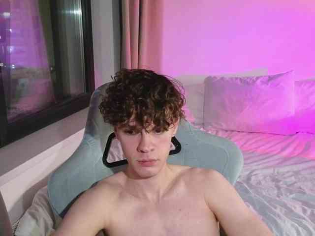 CuteThomas CuteThomas