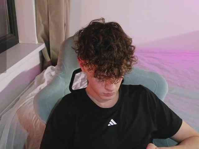 CuteThomas CuteThomas