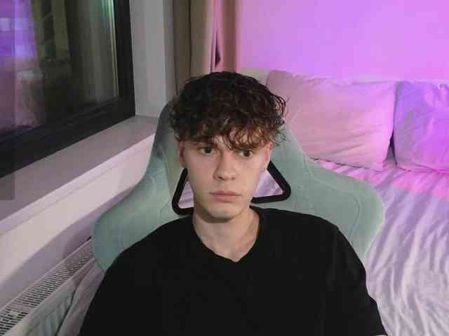 CuteThomas CuteThomas