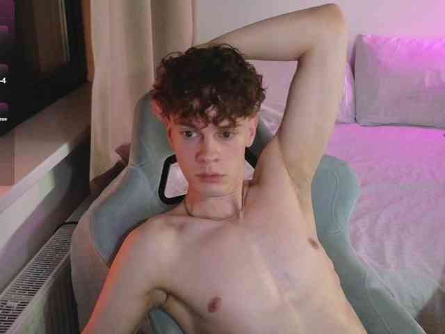 CuteThomas Sex Cam Show