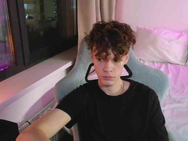 CuteThomas CuteThomas