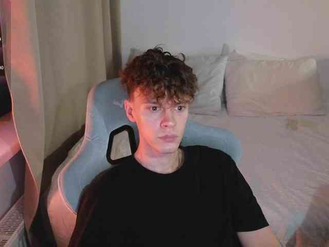 CuteThomas Sex Cam Show