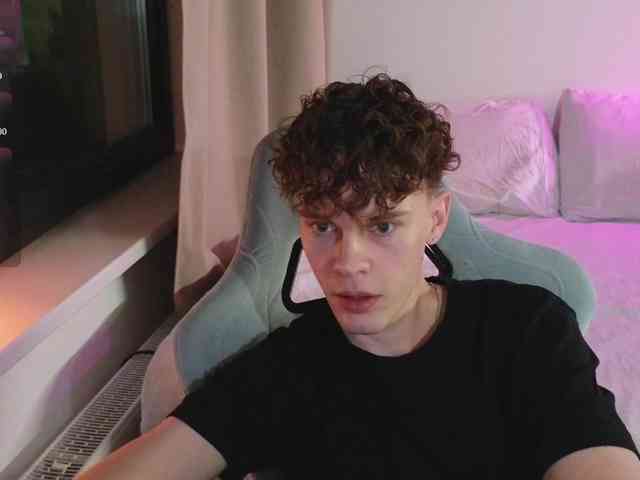 CuteThomas Sex Cam Show