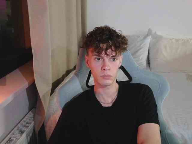 CuteThomas Sex Cam Show