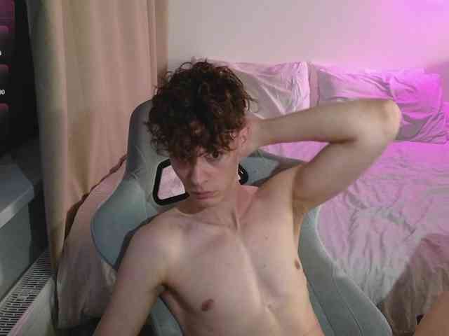 CuteThomas Sex Cam Show