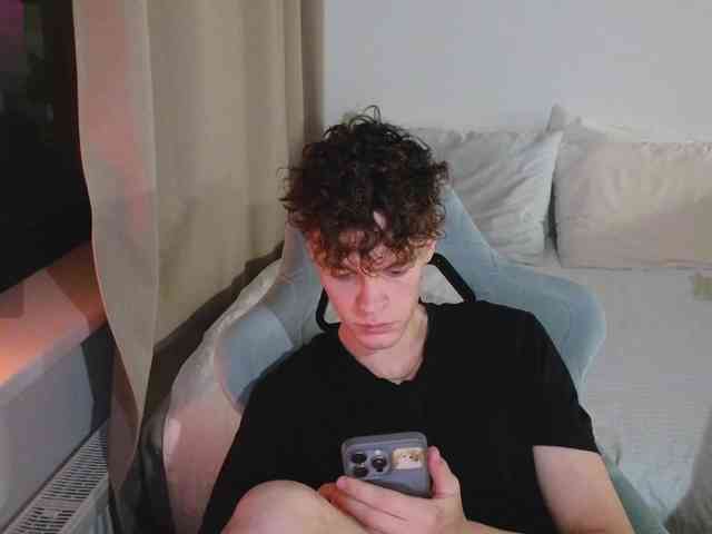 CuteThomas Sex Cam Show