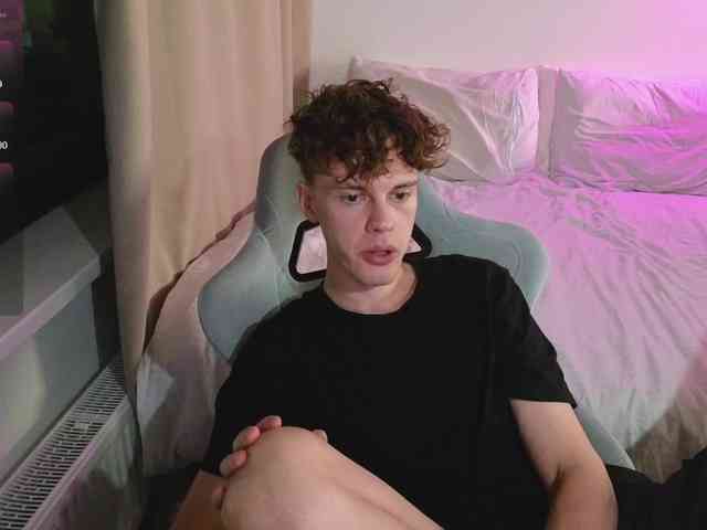 CuteThomas Sex Cam Show