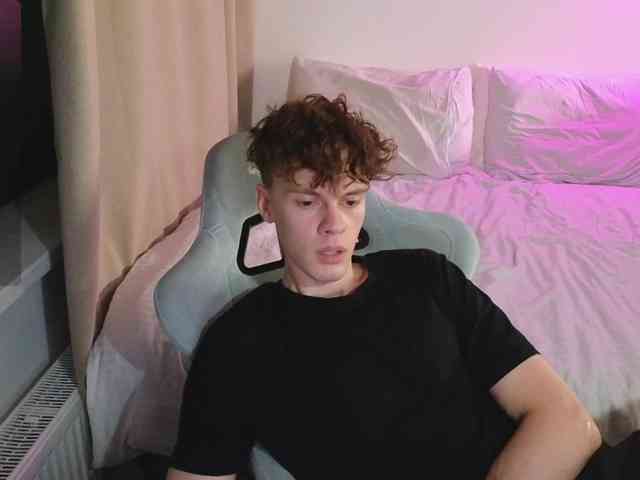 CuteThomas Sex Cam Show
