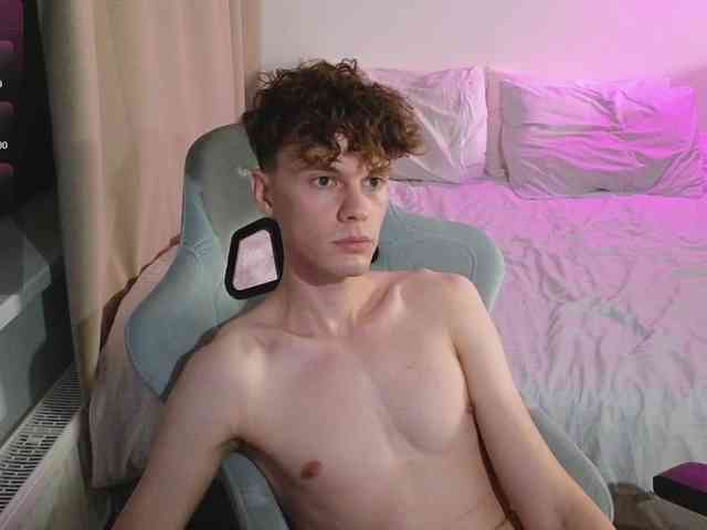 CuteThomas Sex Cam Show