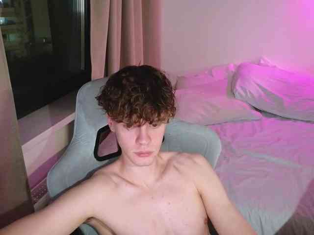CuteThomas CuteThomas