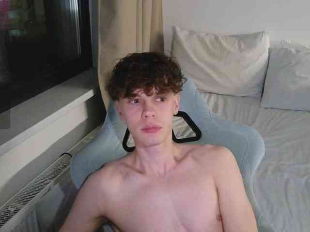 CuteThomas CuteThomas