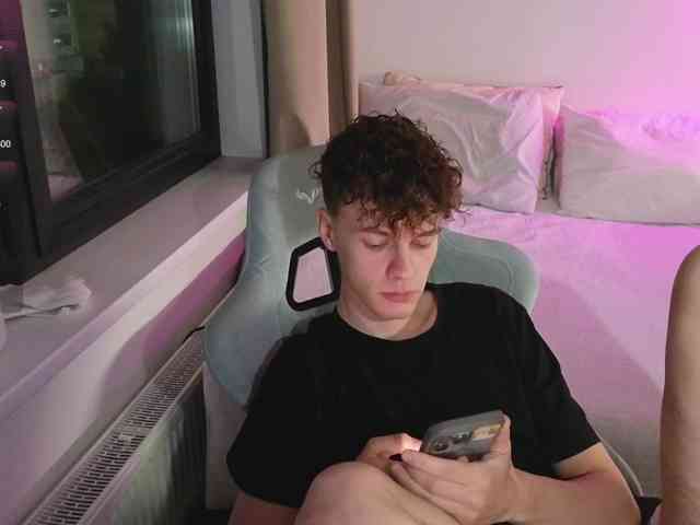 CuteThomas Sex Cam Show