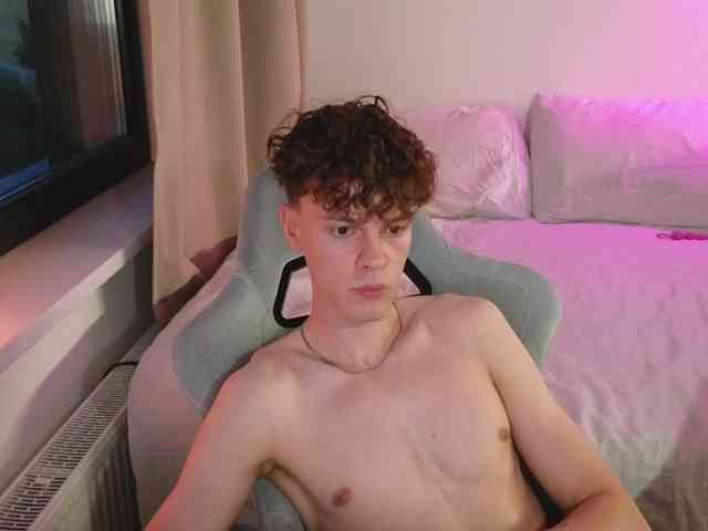 CuteThomas Sex Cam Show
