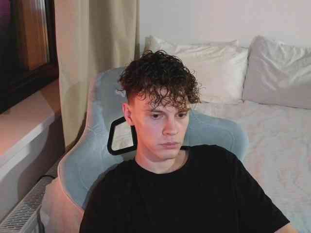 CuteThomas Sex Cam Show