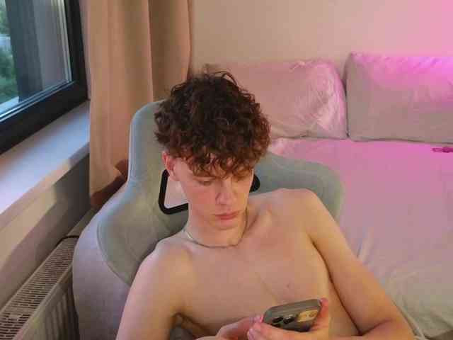 CuteThomas Sex Cam Show
