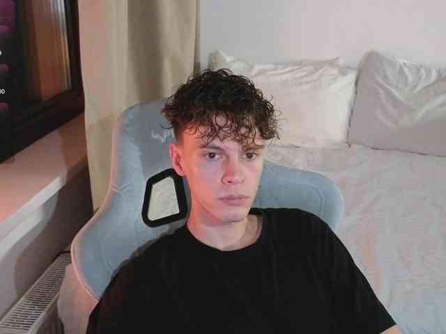 CuteThomas Sex Cam Show