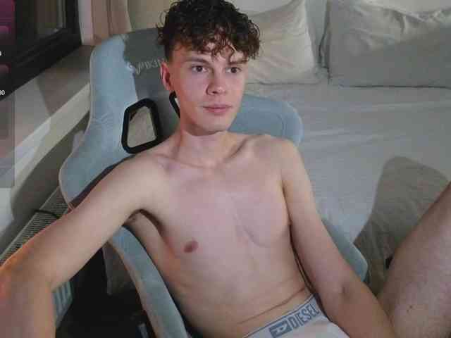 CuteThomas Sex Cam Show
