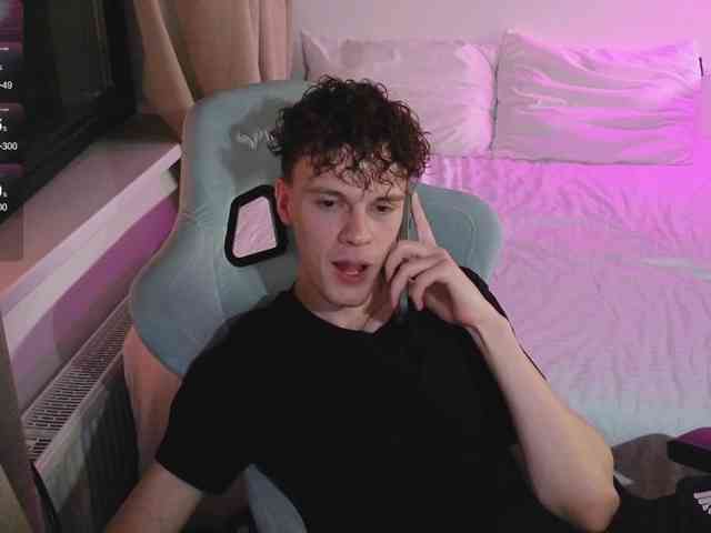 CuteThomas CuteThomas