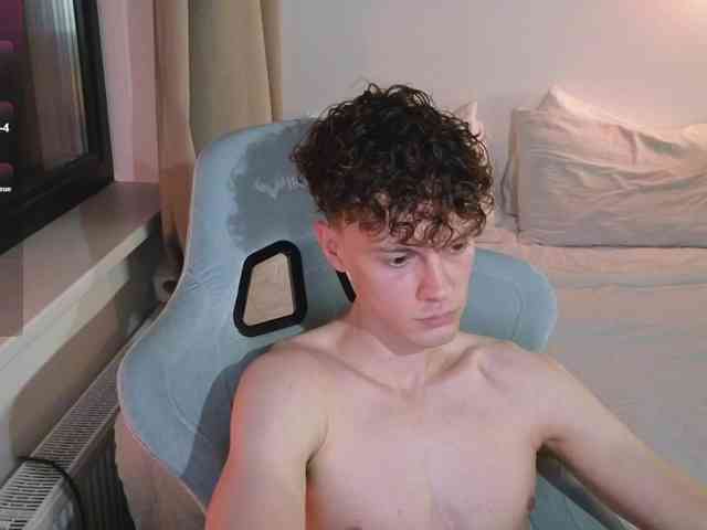 CuteThomas Sex Cam Show