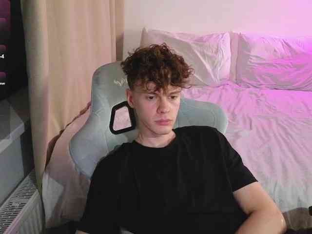 CuteThomas Sex Cam Show