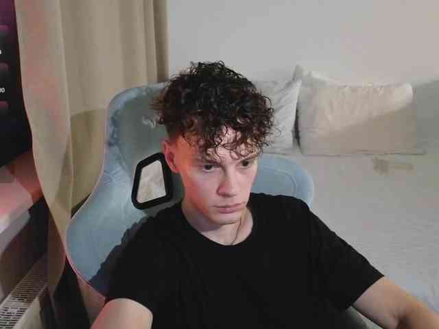 CuteThomas Sex Cam Show
